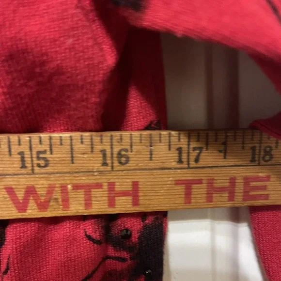 Faded Glory Red Sweater Med Valentine Weeked Office Light Weight Sweater - Picture 6 of 7